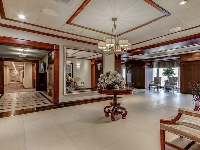 2202 - 101 Subway Cres