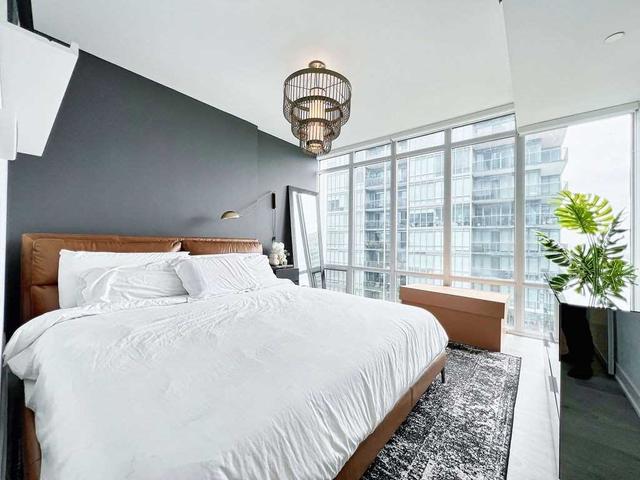 2717 - 90 Park Lawn Rd