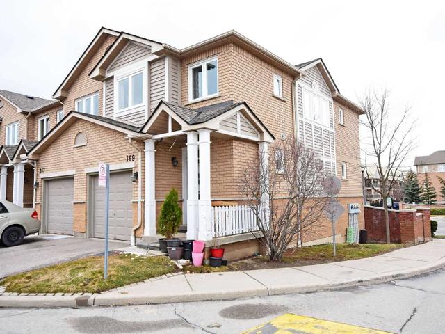 169 - 833 Scollard Crt