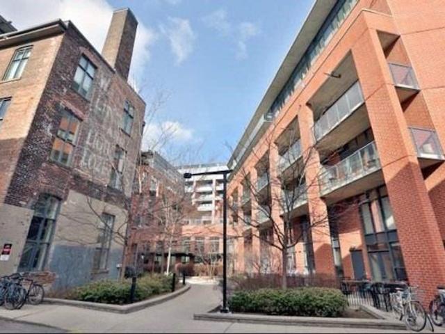 409 - 369 Sorauren Ave