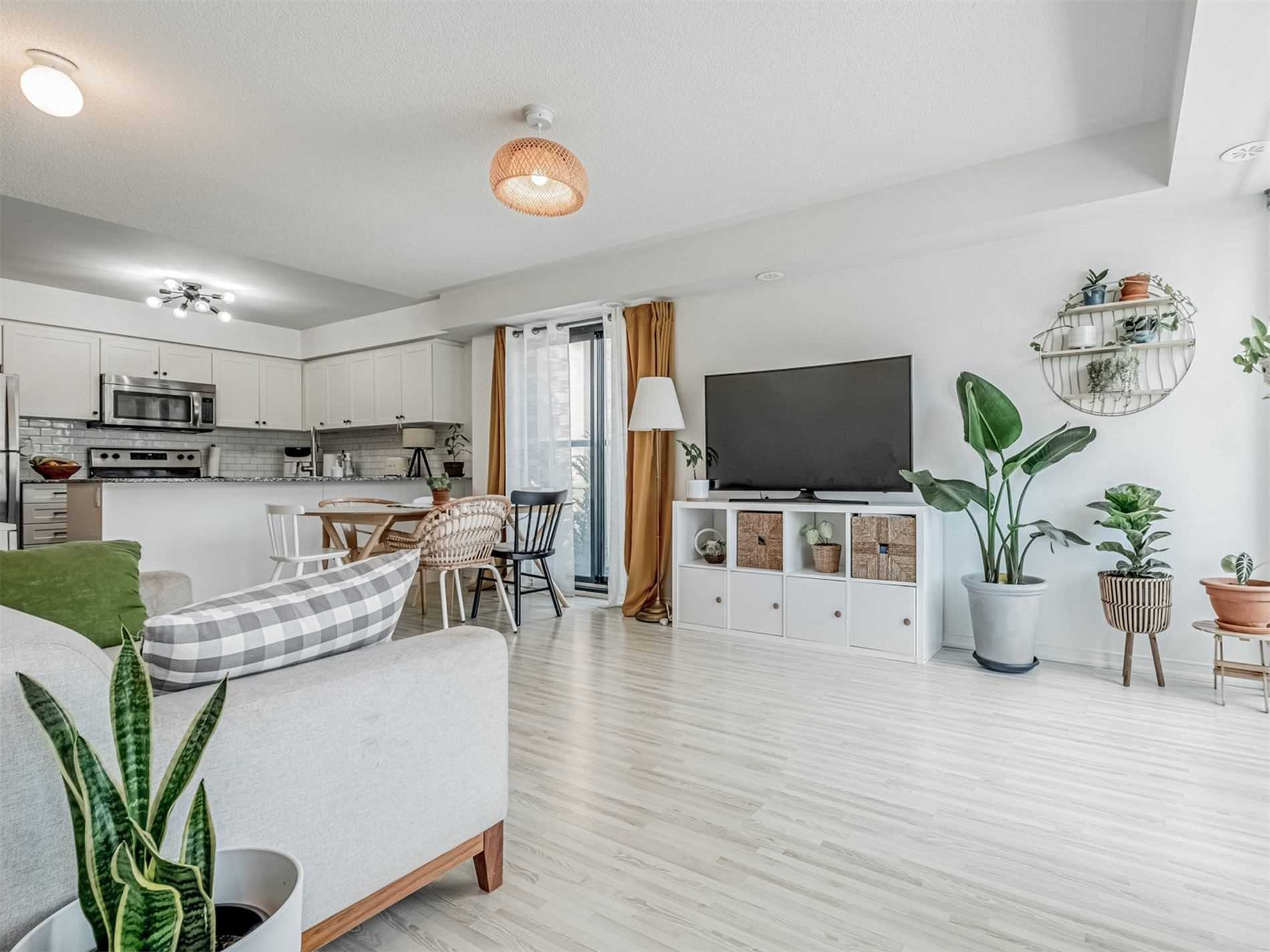 401 130 Hill Blvd, Leased, W5726503 Condos.ca