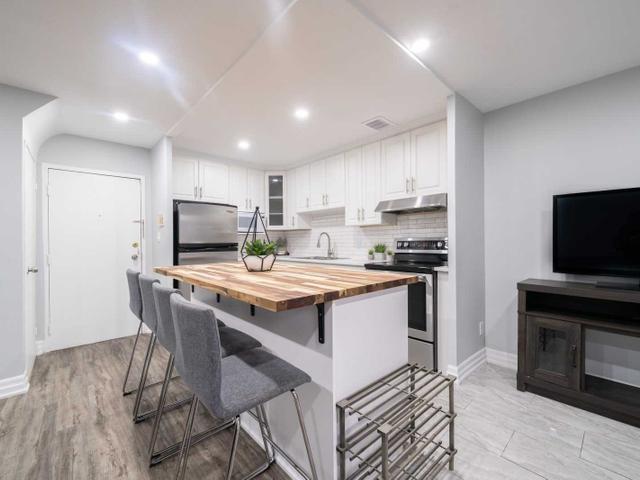 #156 - 10 Eddystone Ave