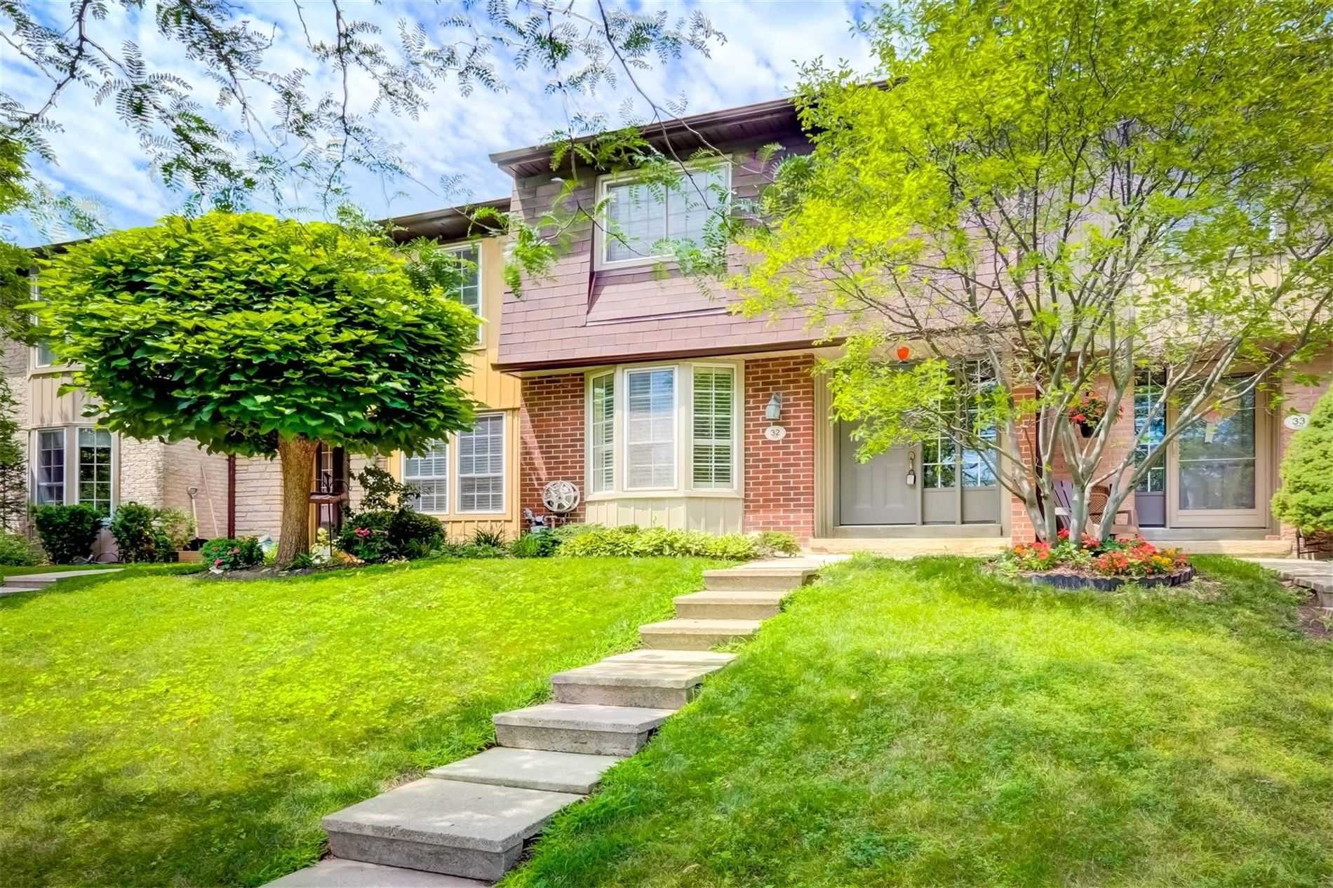 32 3049 Glencrest Rd, Burlington Sold, W5732656 Condos.ca