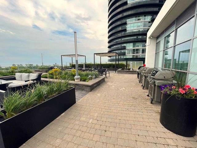 401 - 80 Marine Parade Dr