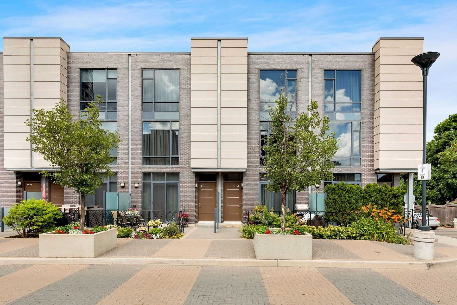 TH54 27 Valhalla Inn Rd, Etobicoke Sold, W5736624 Condos.ca