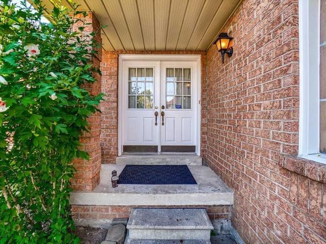 5266 Fallingbrook Dr