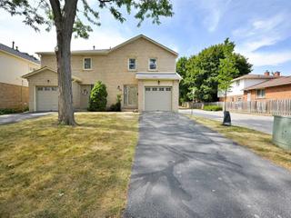 3455 Caplan Cres