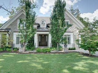 8 Palace Arch Dr