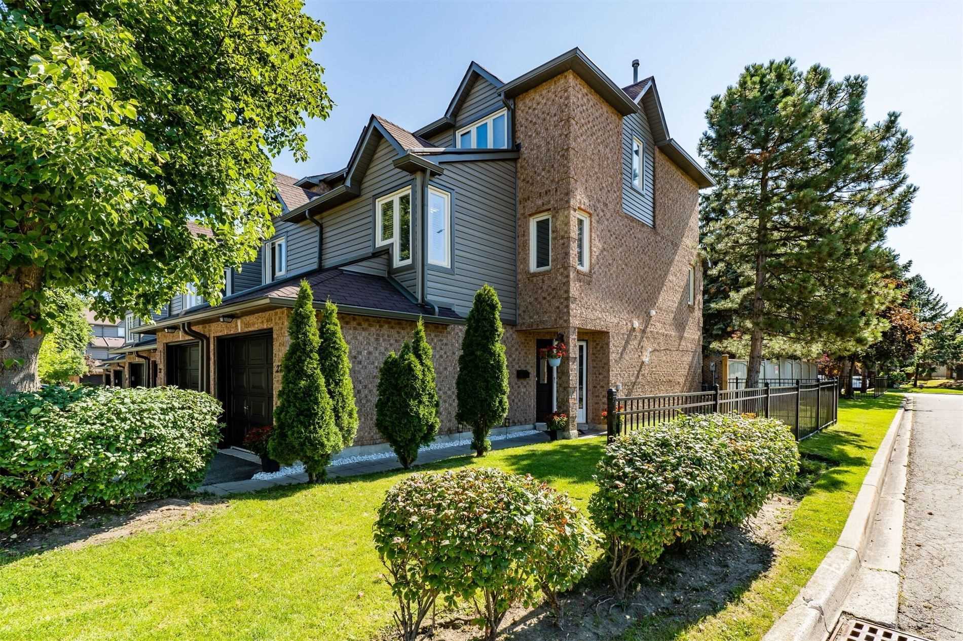 27 460 Bristol Rd W, Mississauga Terminated, W5748763 Condos.ca