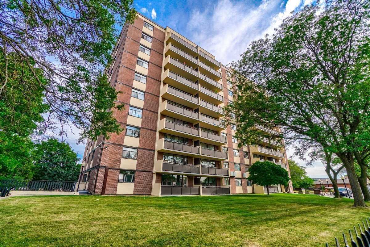 804 5 Frith Rd, North York Suspended, W5748774 Condos.ca
