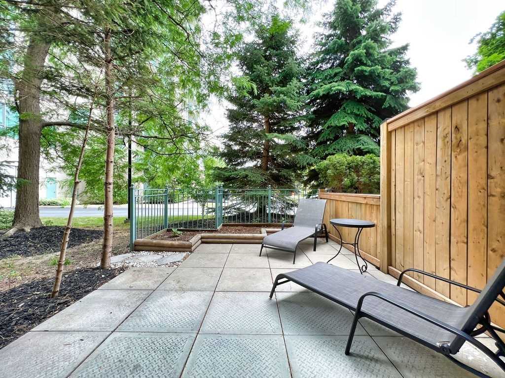 102 2565 Erin Centre Blvd, Mississauga Terminated, W5751681