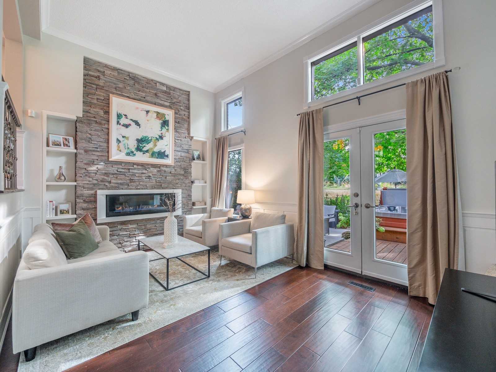 2 1855 Maple Ridge Dr, Mississauga Sold, W5760941 Condos.ca