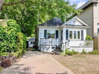 53 Elmwood Ave N