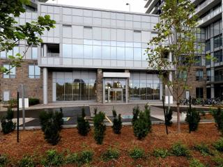 902B - 4655 Metcalfe Ave