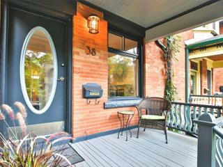 38 Cowan Ave