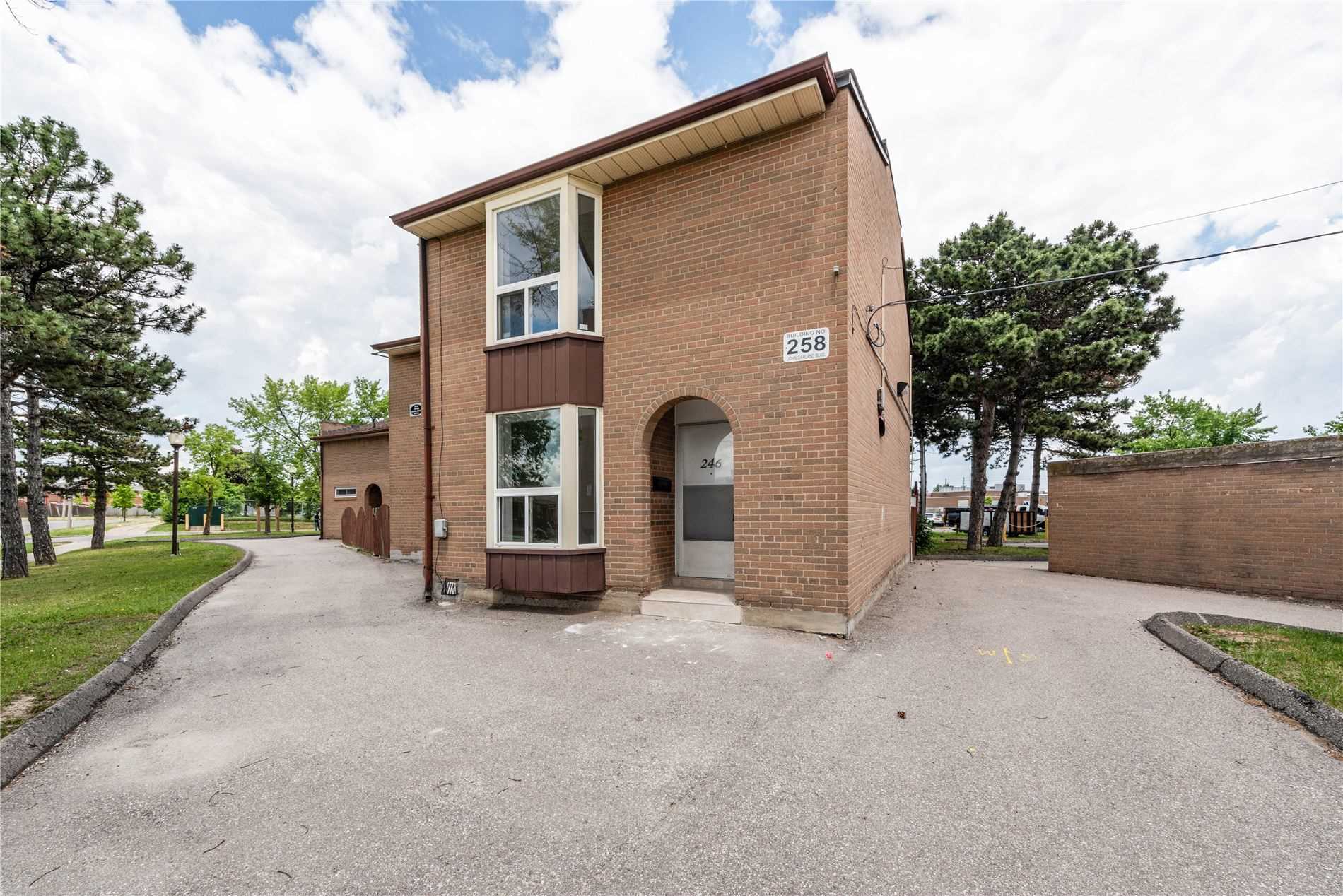 246 258 John Garland Blvd, Etobicoke Terminated, W5796803 Condos.ca