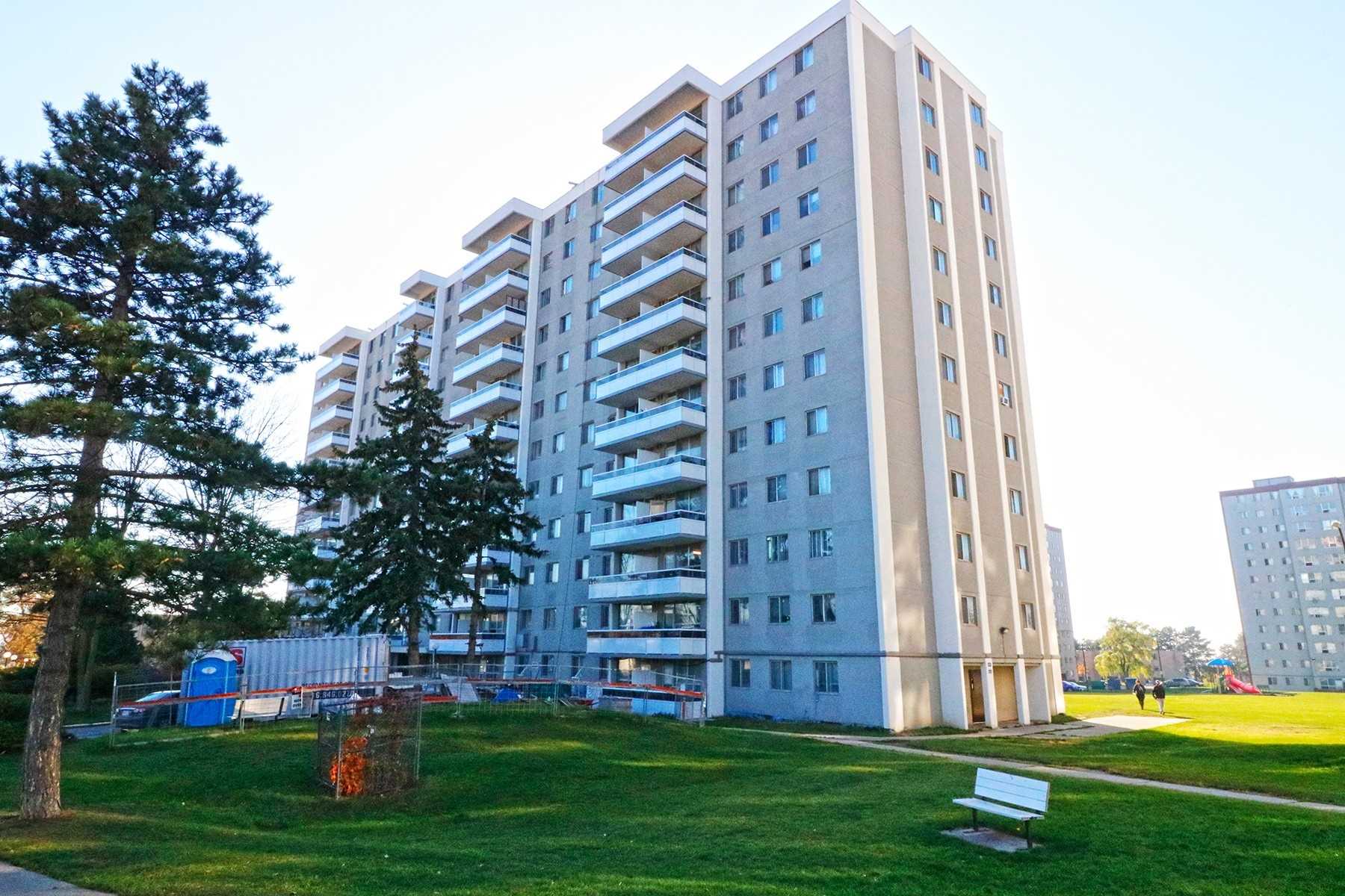 812 940 Caledonia Rd, North York Sold, W5817919 Condos.ca