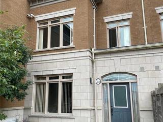 113 - 383 Prince Of Wales Dr