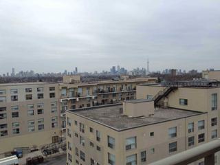 822 - 812 Lansdowne Ave