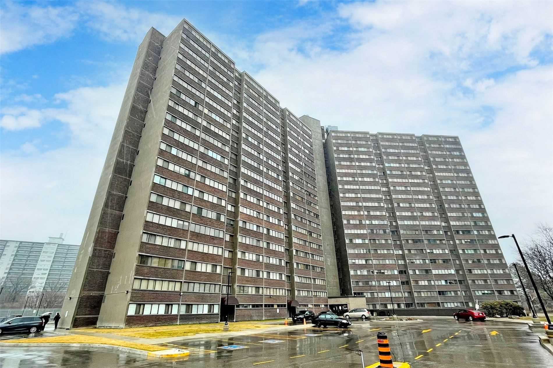 1806 11 Wincott Dr, Etobicoke Terminated, W5859535 Condos.ca