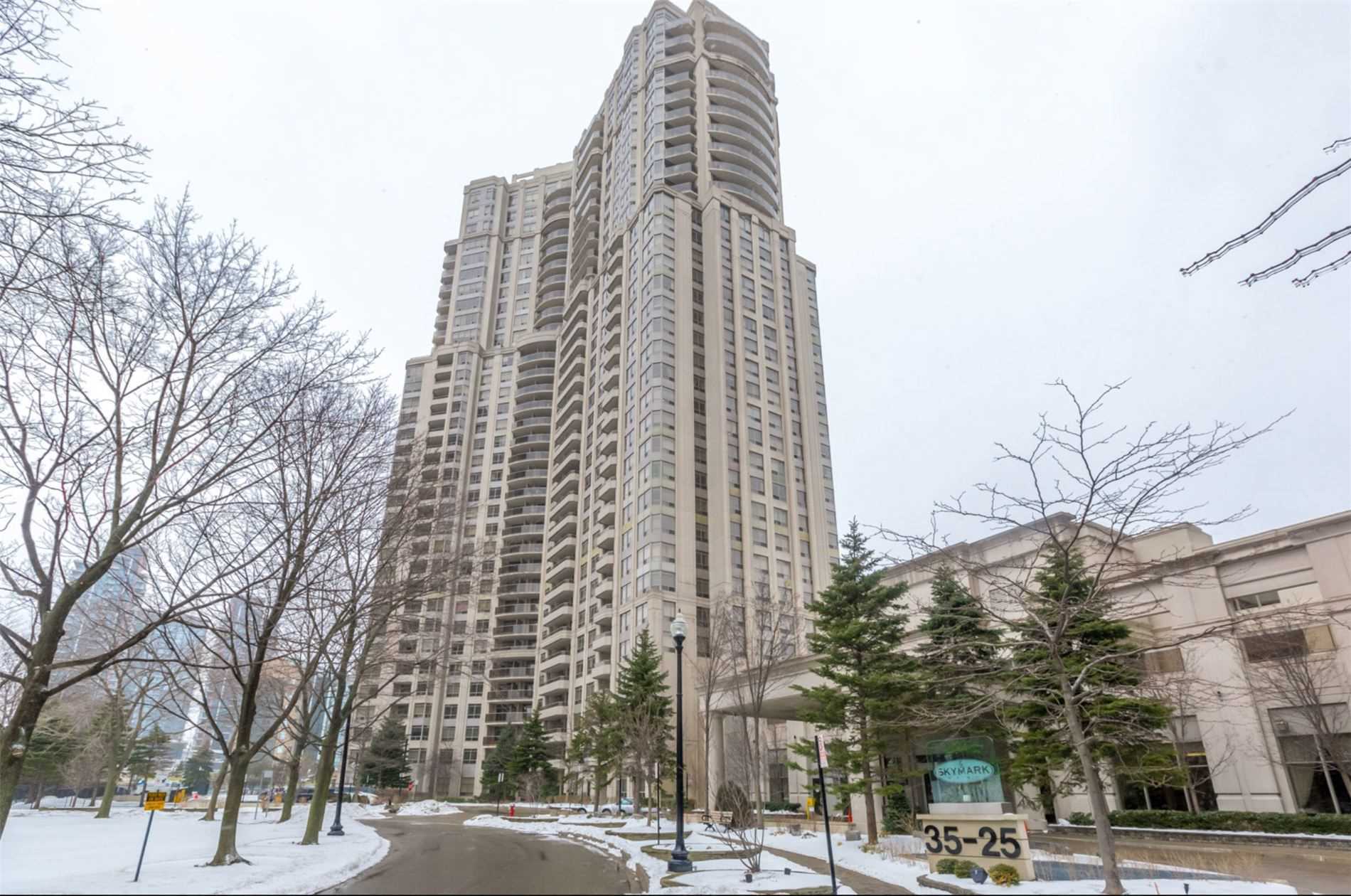 111 35 Kingsbridge Garden Circ, Mississauga Terminated, W5878568