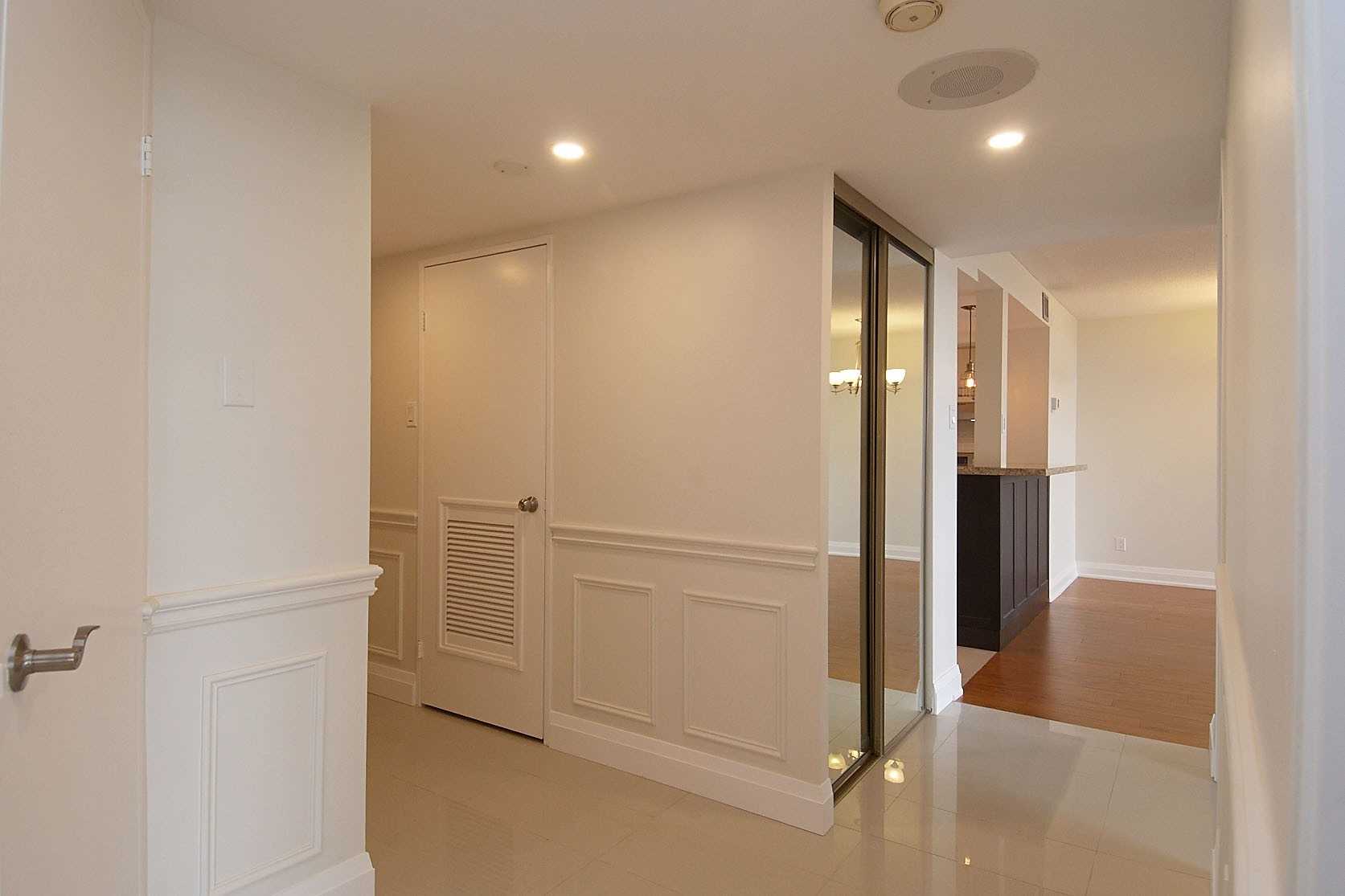 905 1300 Bloor St, Mississauga Leased, W5879062 Condos.ca