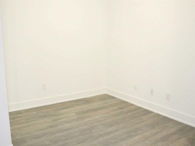 411 - 2489 Taunton Rd