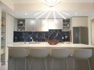 512 - 10 Gibbs Rd