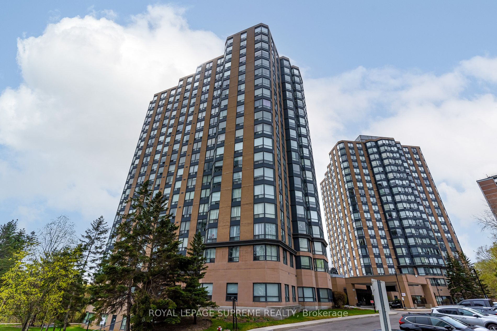 1601 1 Hickory Tree Rd, York Terminated, W5913100 Condos.ca