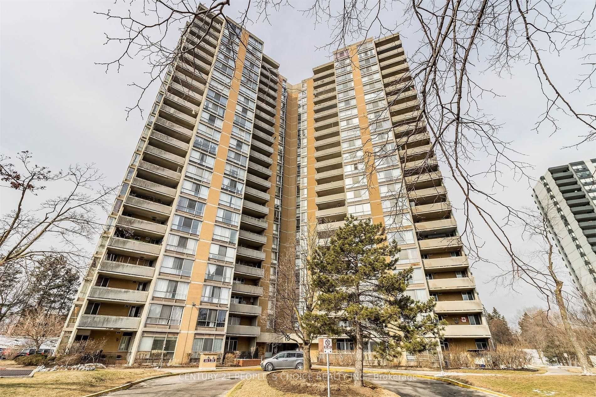 204 10 Martha Eaton Way, North