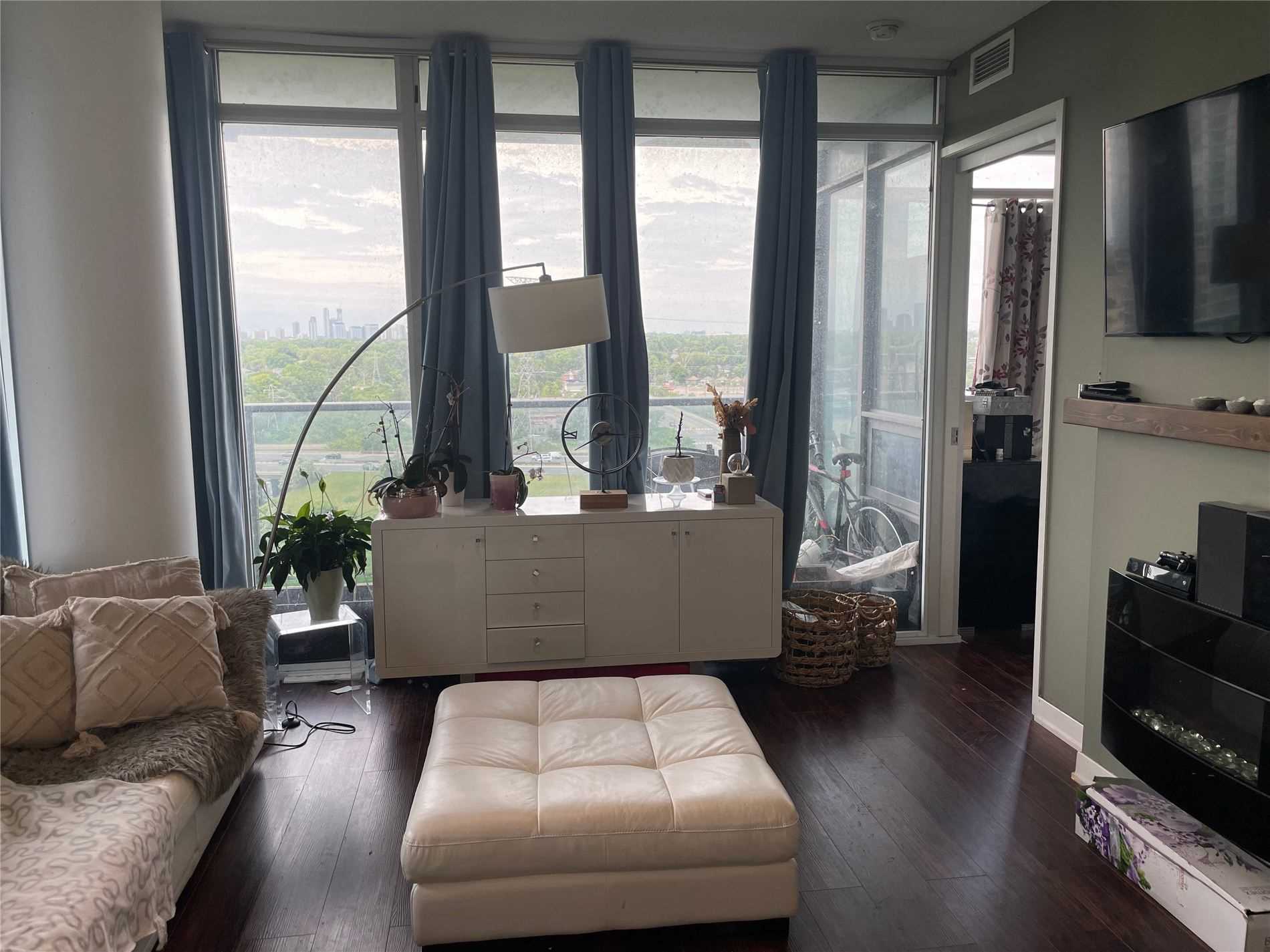 1616 90 Park Lawn Rd, Etobicoke