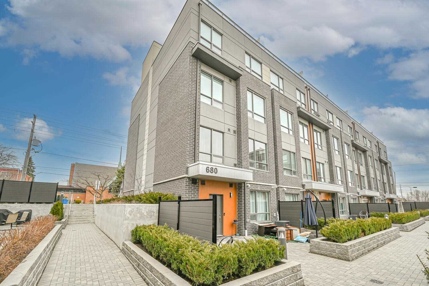 25 680 Atwater Ave, Mississauga Sold, W6013417 Condos.ca