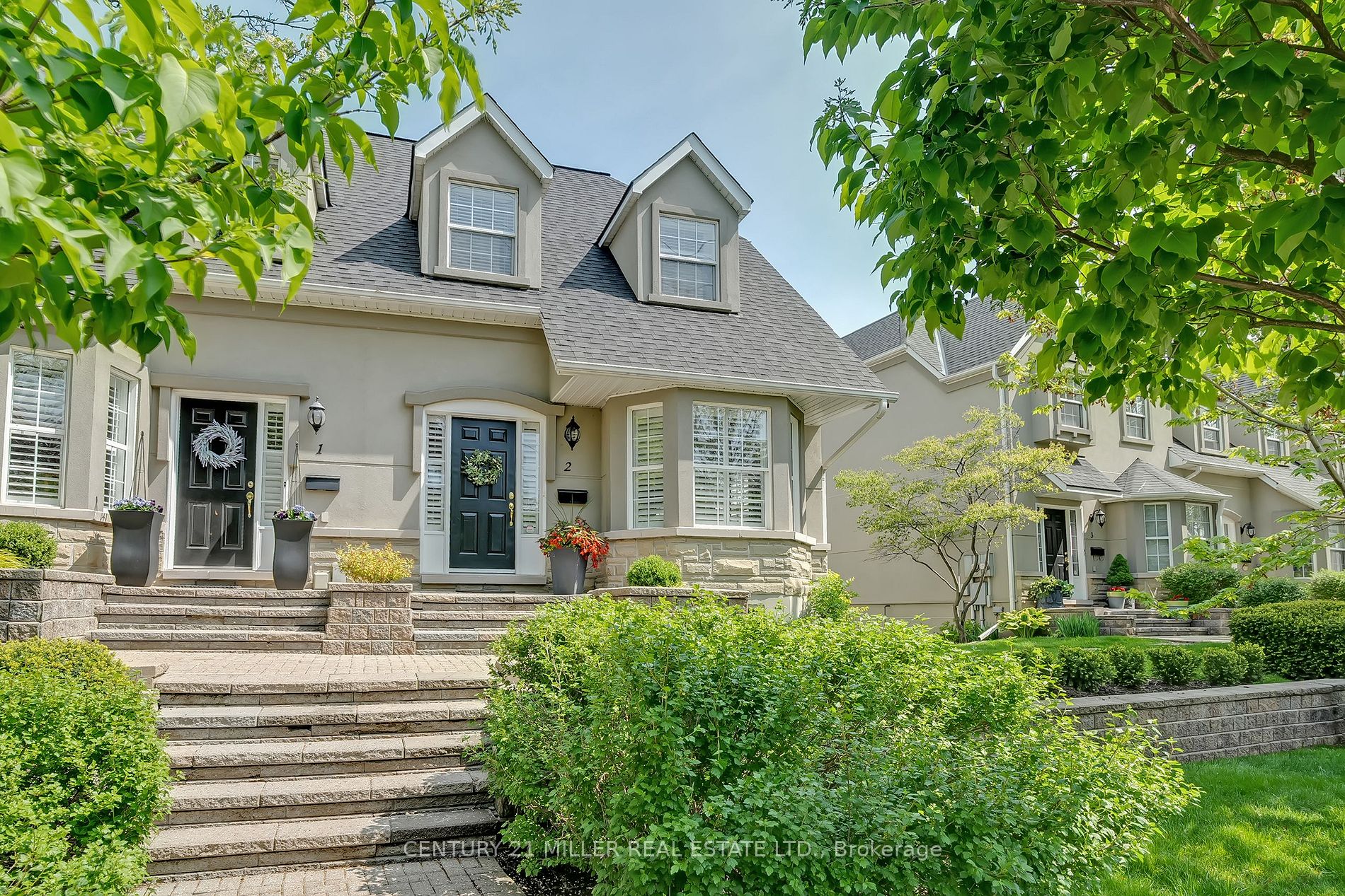 2 1061 North Shore Blvd E, Burlington Sold, W6019940 Condos.ca