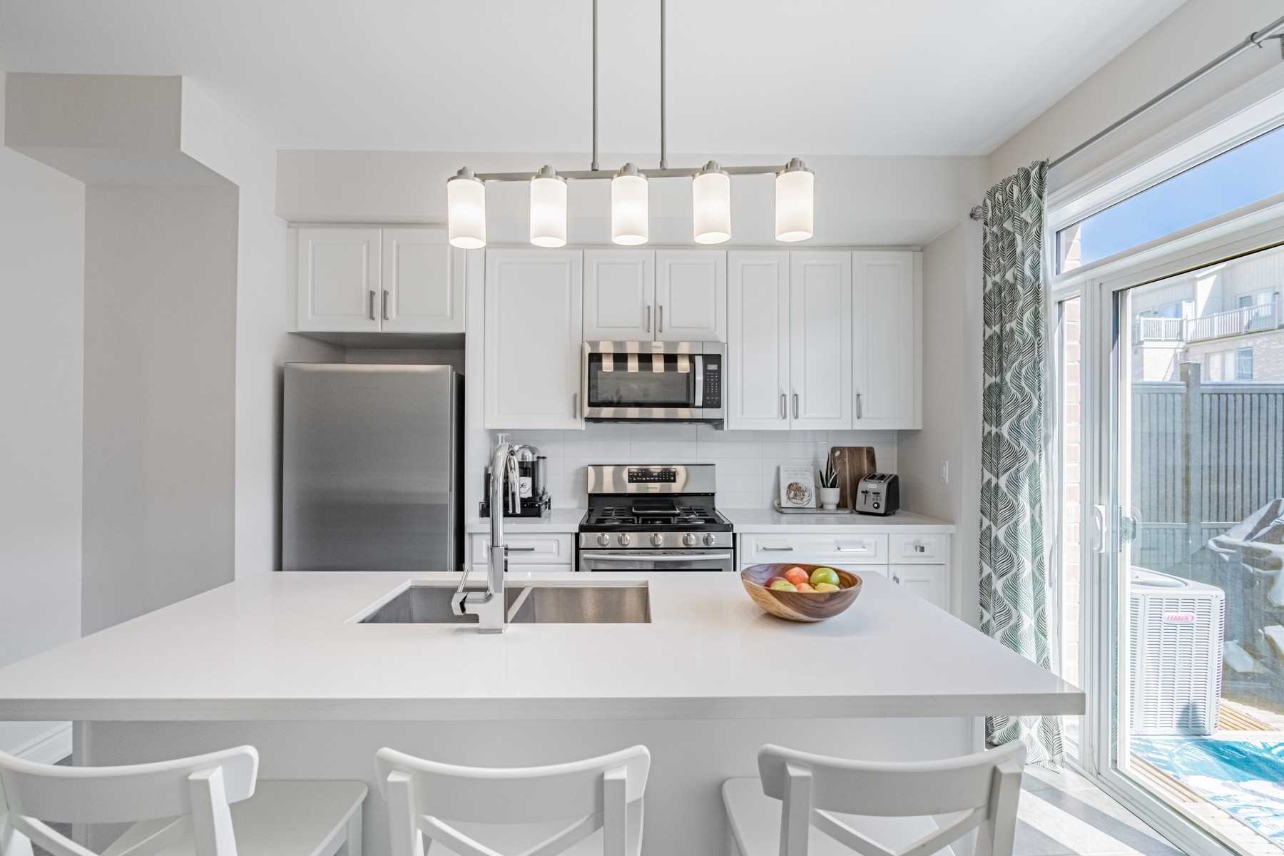 155 Norseman St, Etobicoke Sold, W6027989 Condos.ca