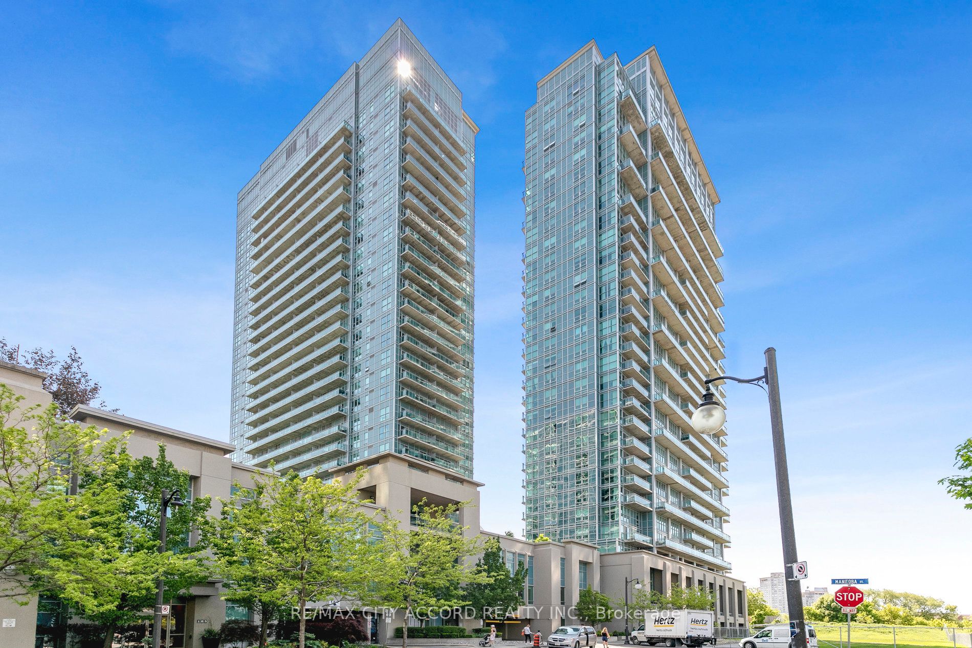 521 165 Legion Rd N, Etobicoke