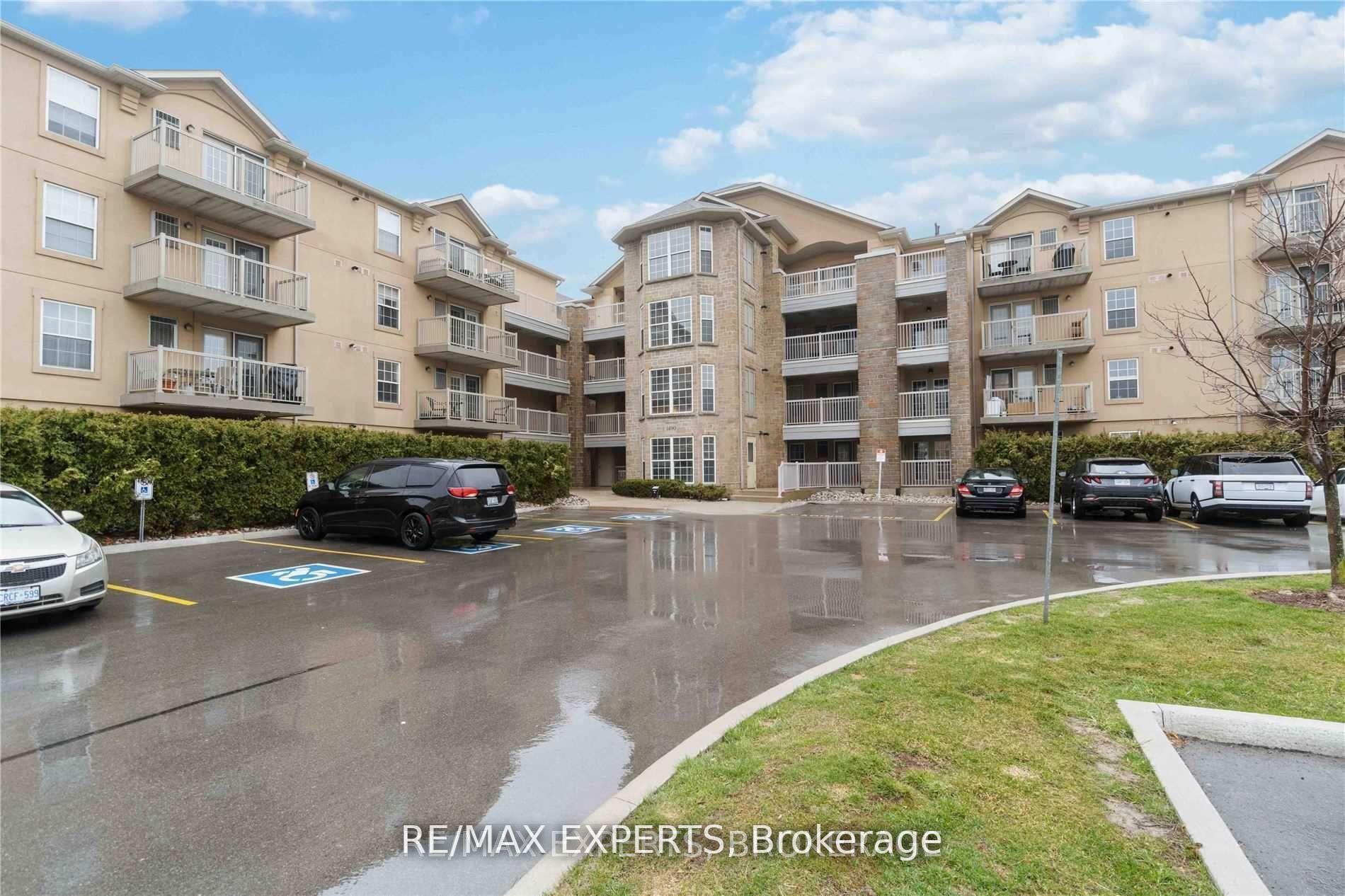301 1490 Gate, Oakville Terminated, W6109940 Condos.ca
