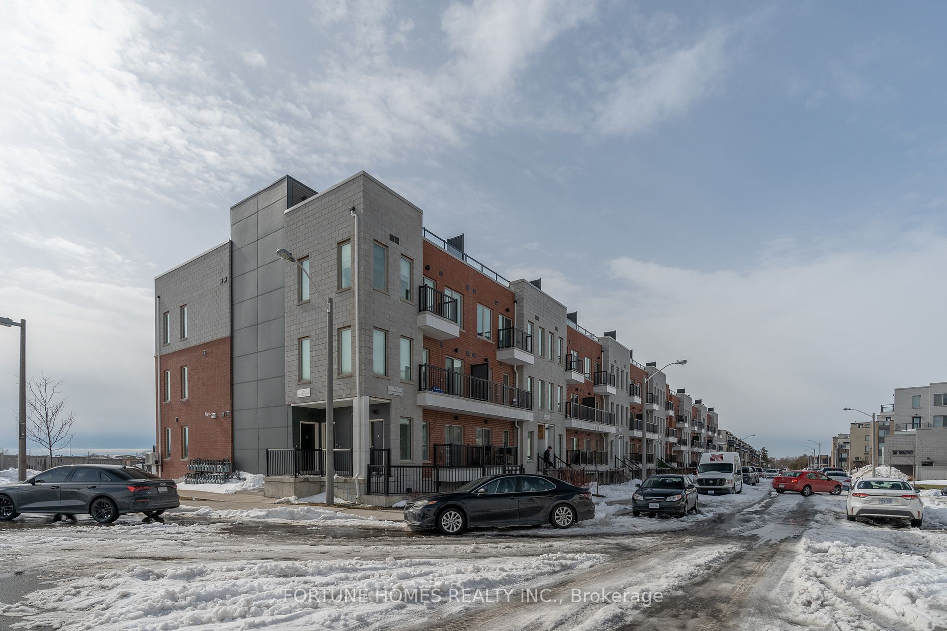 20 39 John Perkins Bull Dr, North York Terminated, W6110948 Condos.ca