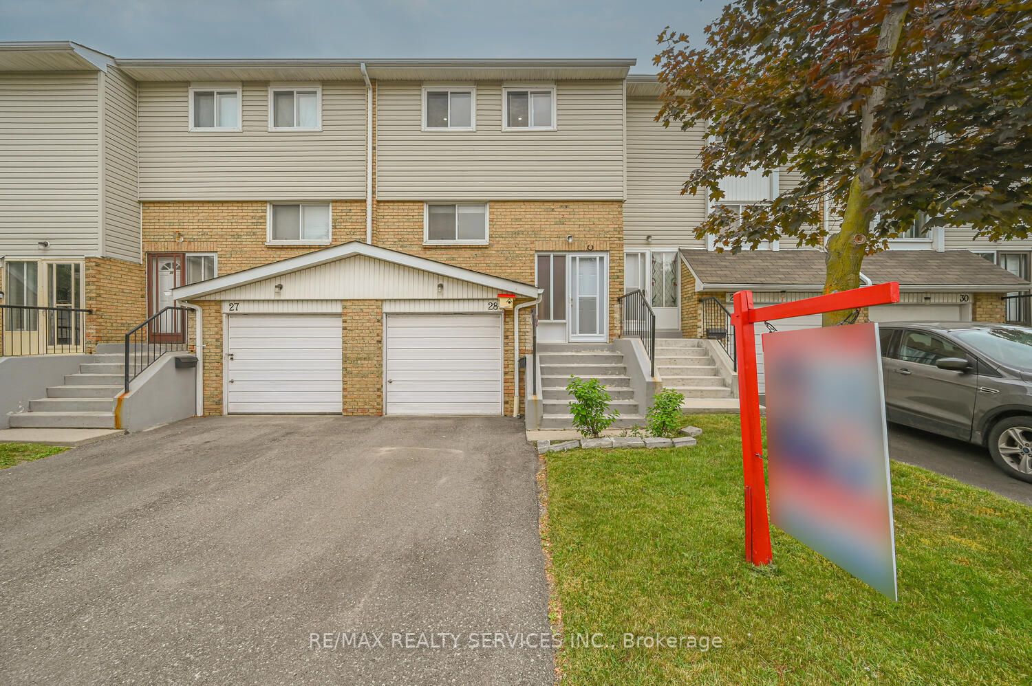 28 Lincoln Crt, Brampton Terminated, W6140300 Condos.ca