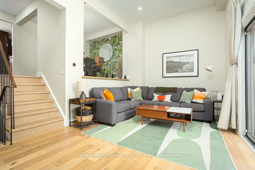 17 - 3360 Council Ring Rd, | Sold, W6178044 | Condos.ca