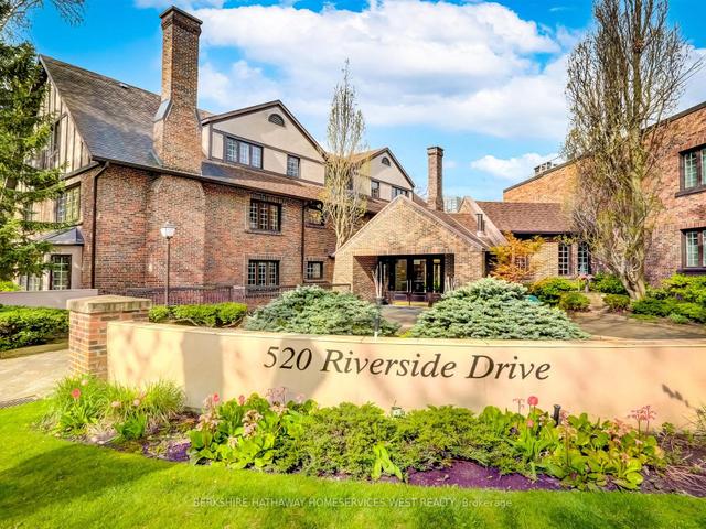 105 - 520 Riverside Dr, York | Sold, W6183700 | Condos.ca