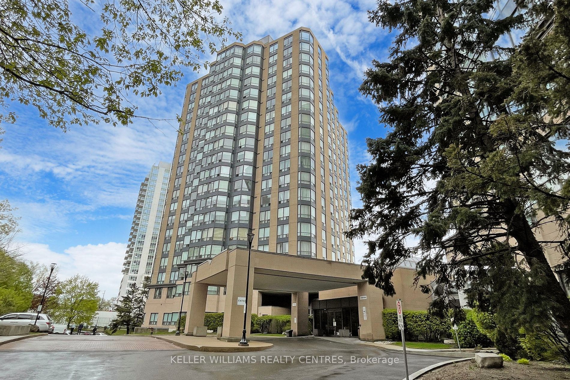 802 3 Hickory Tree Rd, York Sold, W6205300 Condos.ca