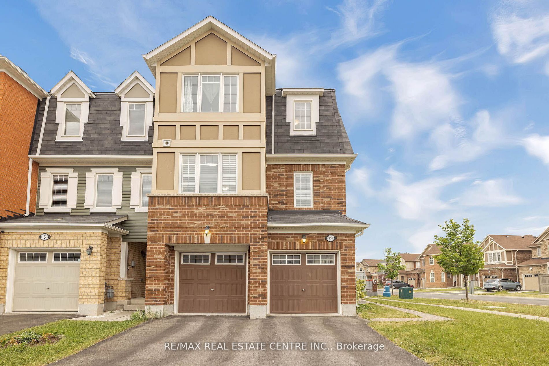 237 Drinkwater Rd, Brampton Terminated, W6212624 Condos.ca