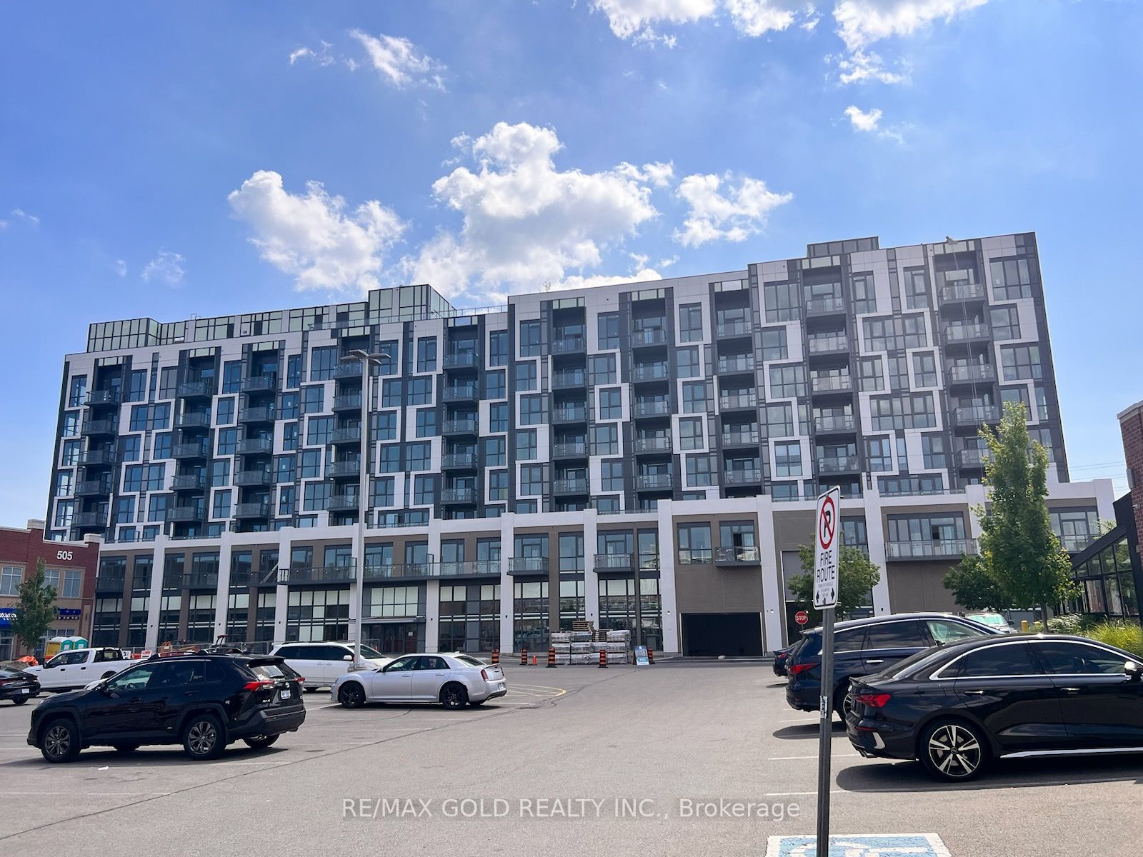 502 509 Dundas St W, Oakville Leased, W6650058 Condos.ca