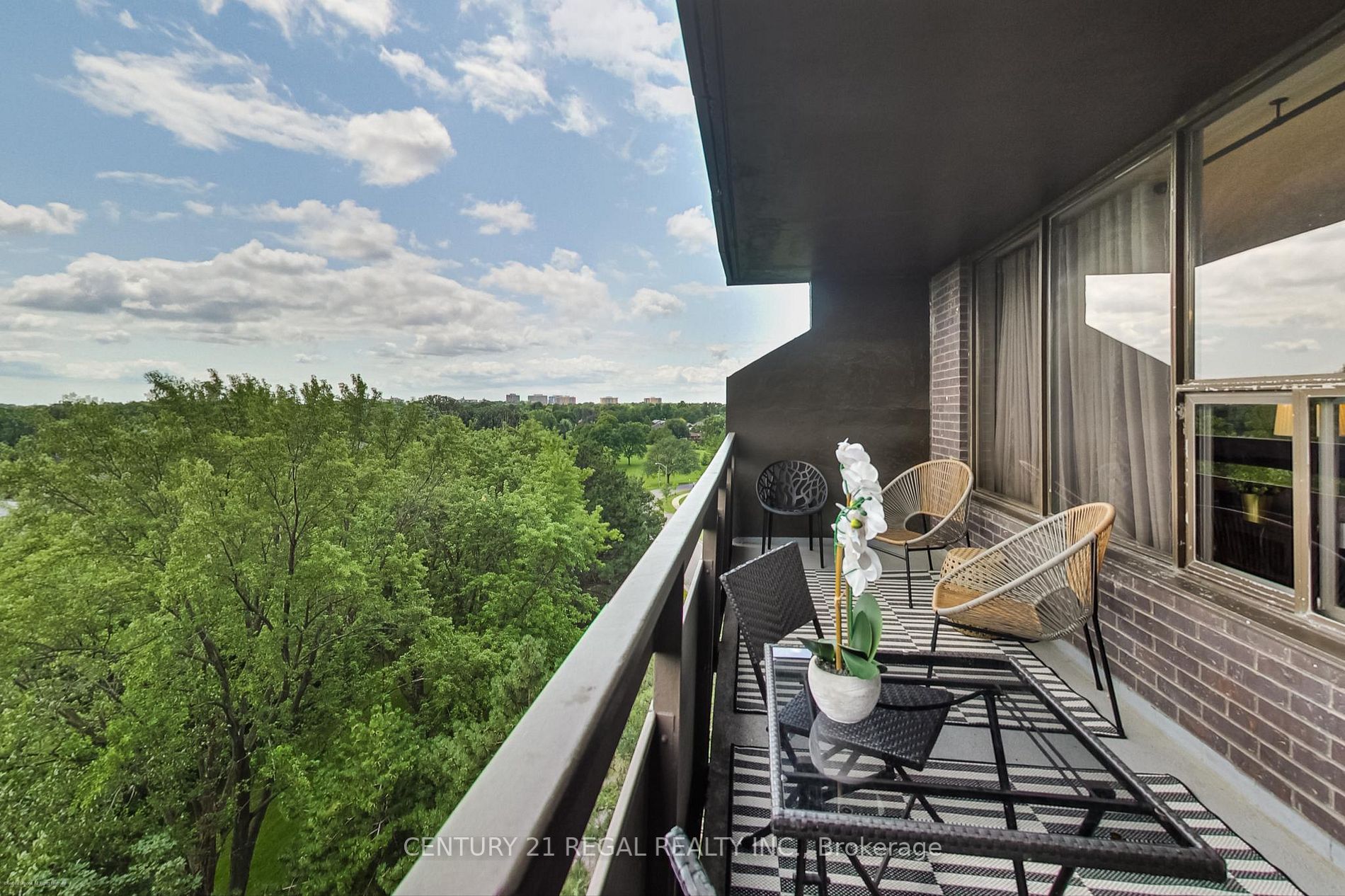 914 11 Wincott Dr Dr, Etobicoke Sold, W6736152 Condos.ca