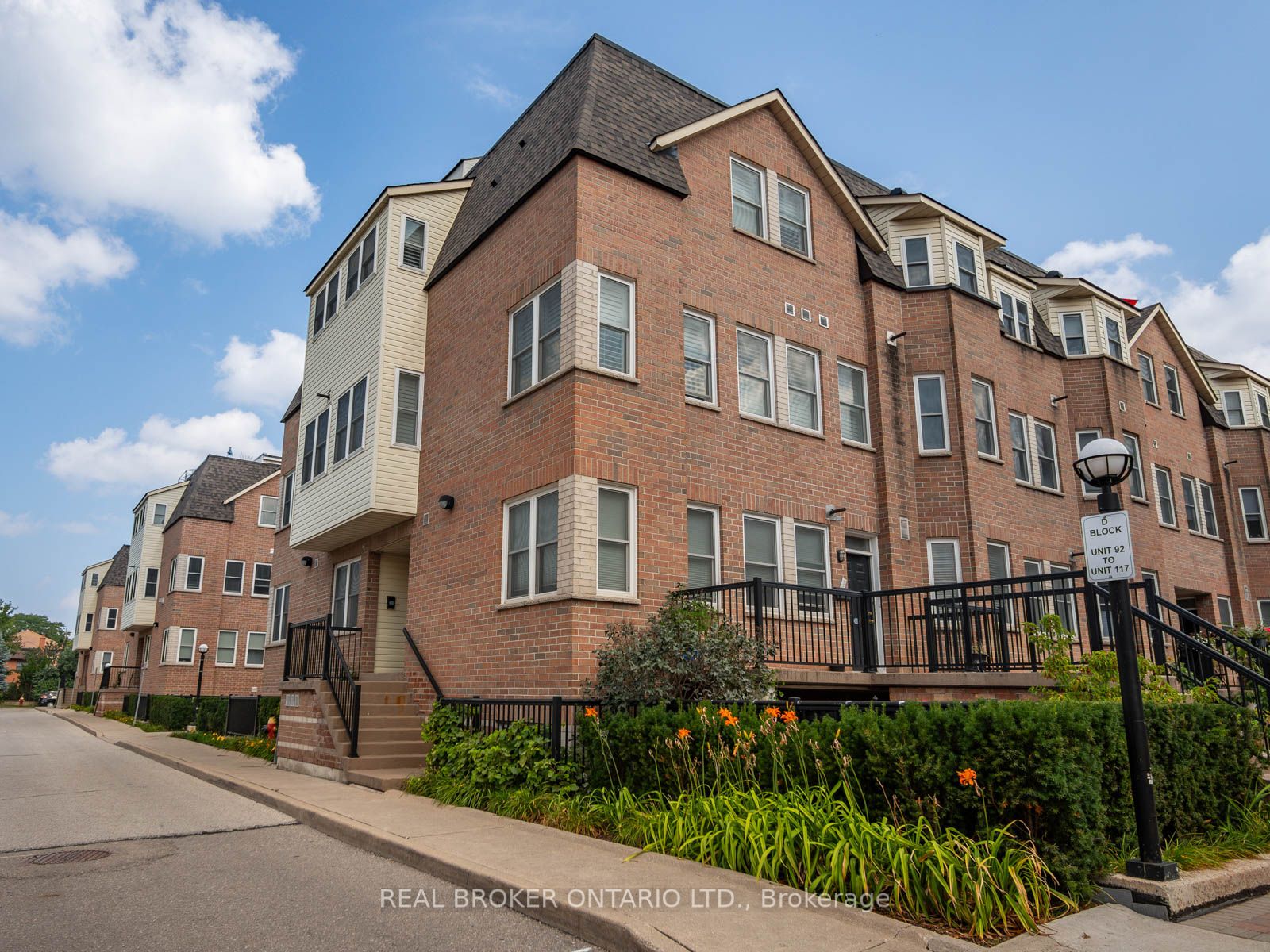 105 760 Lawrence Ave W, North York Expired, W6757118 Condos.ca