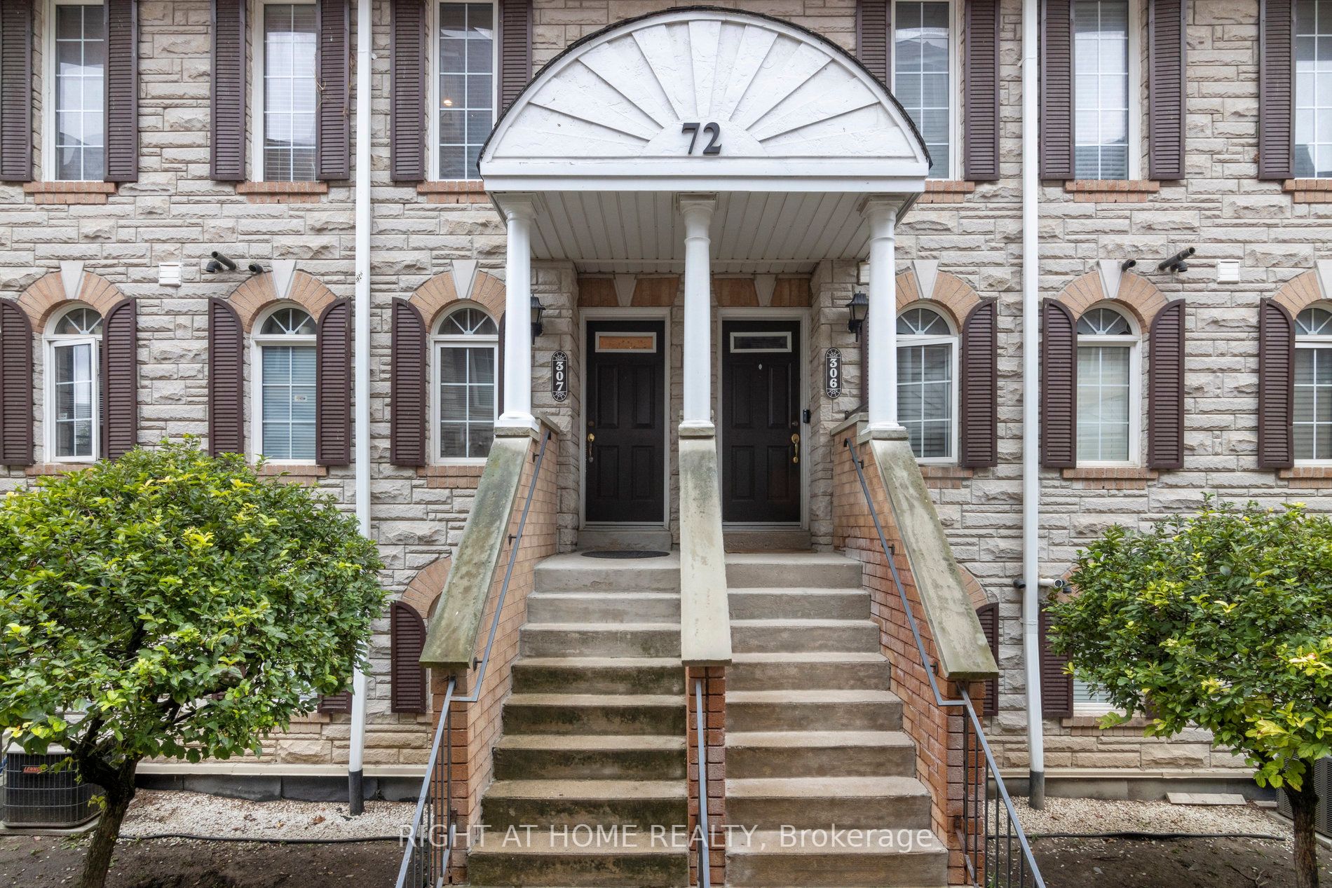 307 72 Sidney Belsey Cres, York For Sale 749,900 Property.ca