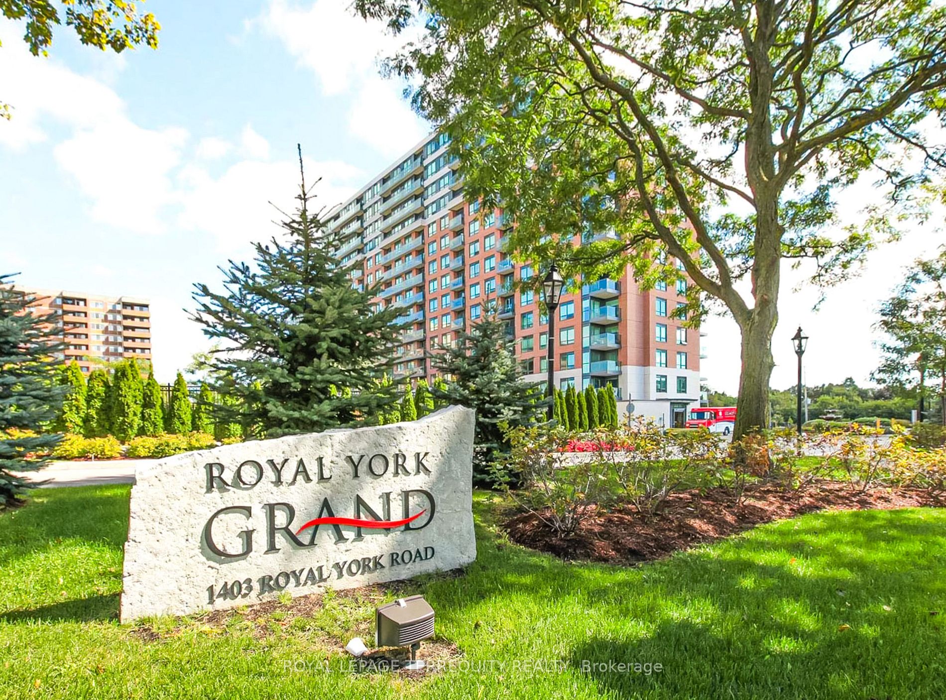 1202 1403 Royal York Rd, Etobicoke For Sale 699,000 Condos.ca