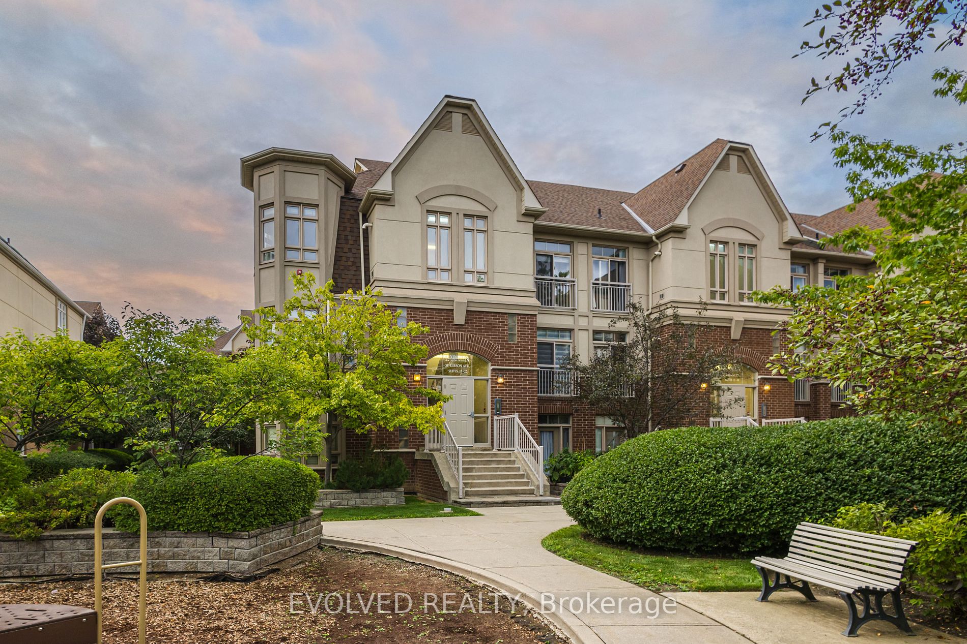 22 38 Gibson Ave, Toronto Sold, W6813692 Condos.ca