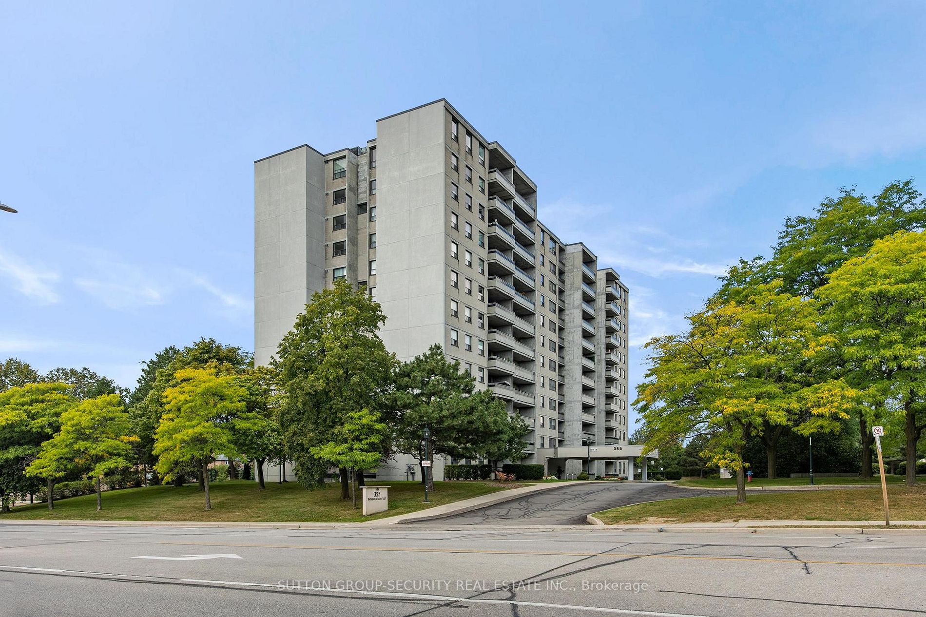 209 - 355 Rathburn Rd E, Mississauga | Sold, W7000164 | Condos.ca