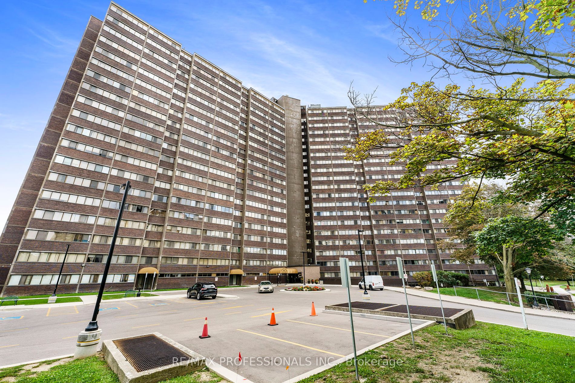 1902 11 Wincott Dr, Etobicoke Expired, W7001222 Condos.ca